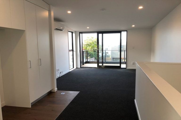 Photo of property in 15/20u Trent Street, Island Bay, Wellington, 6023