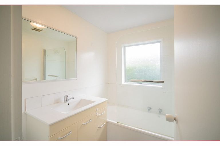 Photo of property in 75 Wingate Street, Redwood, Christchurch, 8051