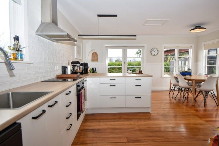 Photo of property in 20 Wyndham Street, Carterton, 5713
