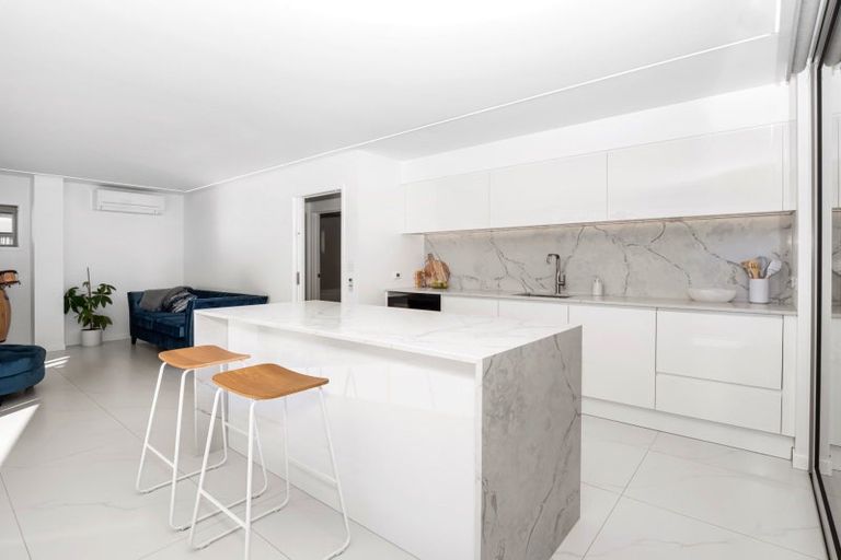 Photo of property in 88 Marine Parade, Mount Maunganui, 3116