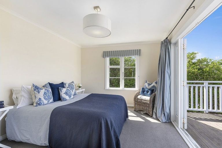 Photo of property in 7 Onepoto Road, Titahi Bay, Porirua, 5022