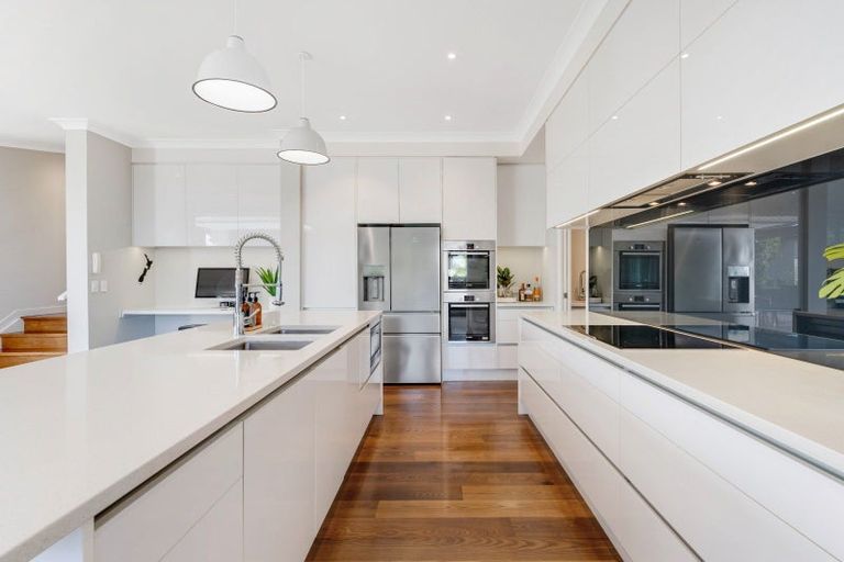 Photo of property in 8 Verley Rise, East Tamaki Heights, Auckland, 2016
