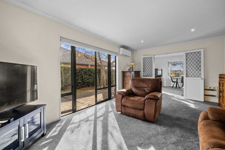 Photo of property in 2 Cataluna Place, Hei Hei, Christchurch, 8042