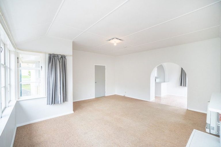 Photo of property in 6 Rangiora Avenue, Roslyn, Palmerston North, 4414
