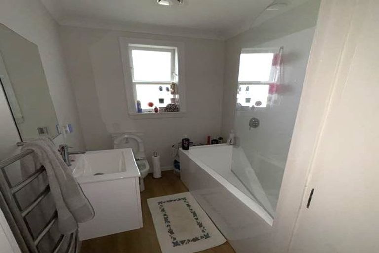 Photo of property in 16 Wilton Street, Levin, 5510