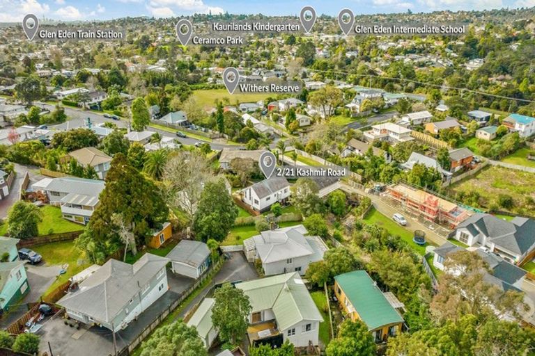 Photo of property in 2/21 Kashmir Road, Glen Eden, Auckland, 0602