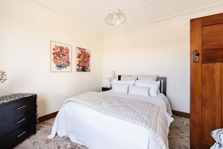Photo of property in 17 Royal Crescent, Saint Kilda, Dunedin, 9012