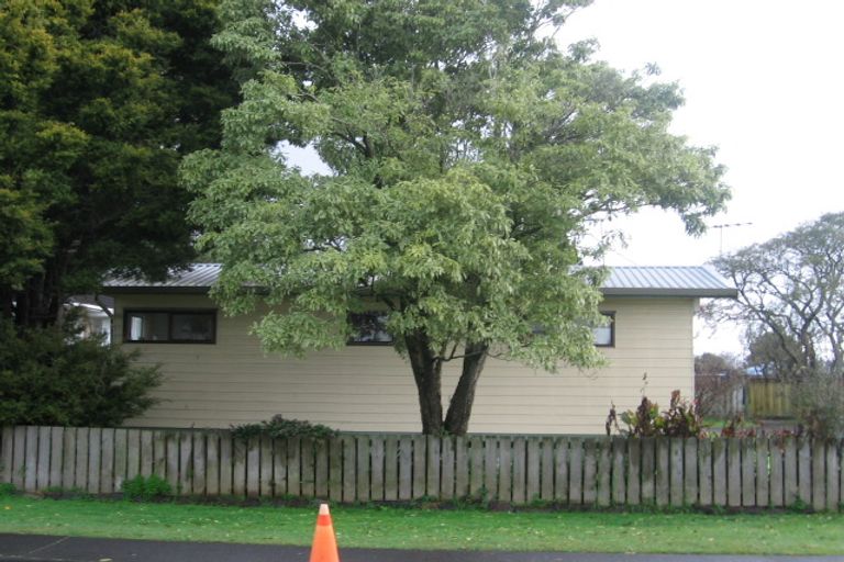 Photo of property in 1/12 Short Street, Papakura, 2110