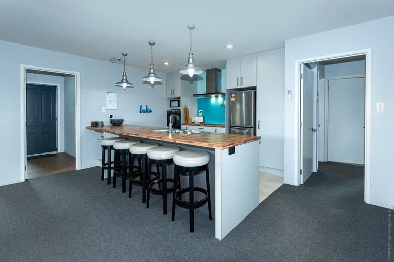 Photo of property in 33 Champagne Avenue, Yaldhurst, Christchurch, 8042