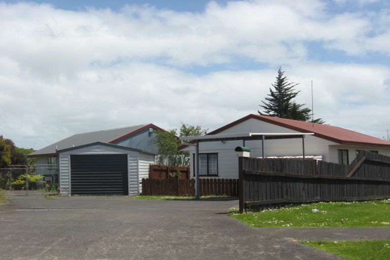 Photo of property in 1/24 Kopara Place, Clendon Park, Auckland, 2103