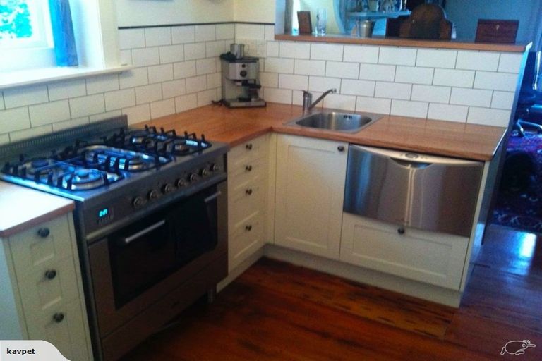 Photo of property in 17u4 Oriental Terrace, Oriental Bay, Wellington, 6011