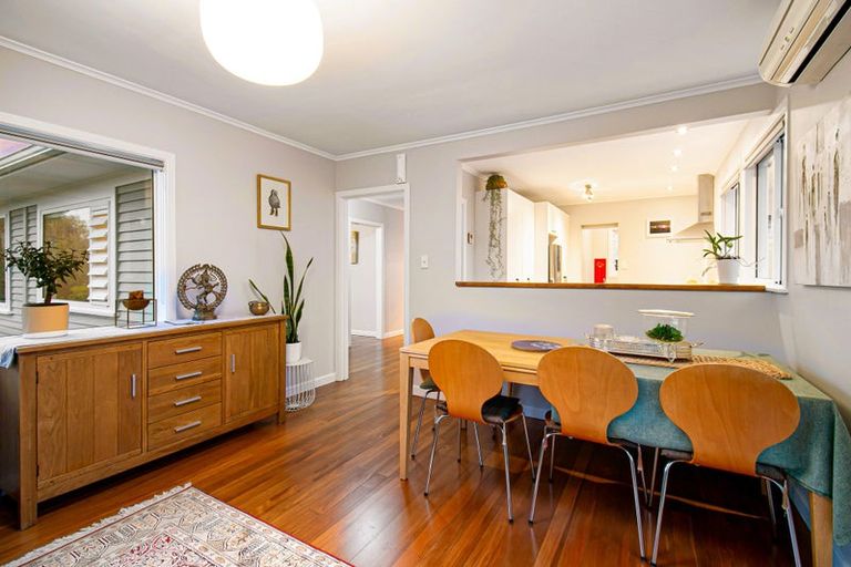 Photo of property in 53 Verran Road, Birkenhead, Auckland, 0626