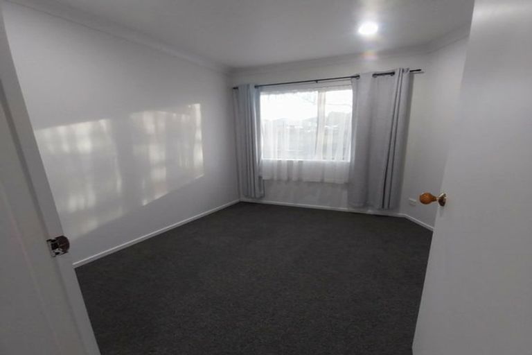 Photo of property in 1 Limousin Place, Grandview Heights, Hamilton, 3200