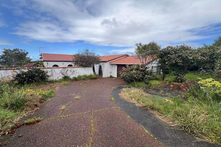 Photo of property in 56 Balmain Road, Chatswood, Auckland, 0626