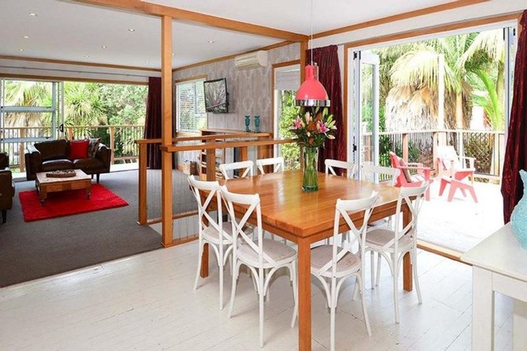 Photo of property in 18 Old North Road, Orewa, 0931