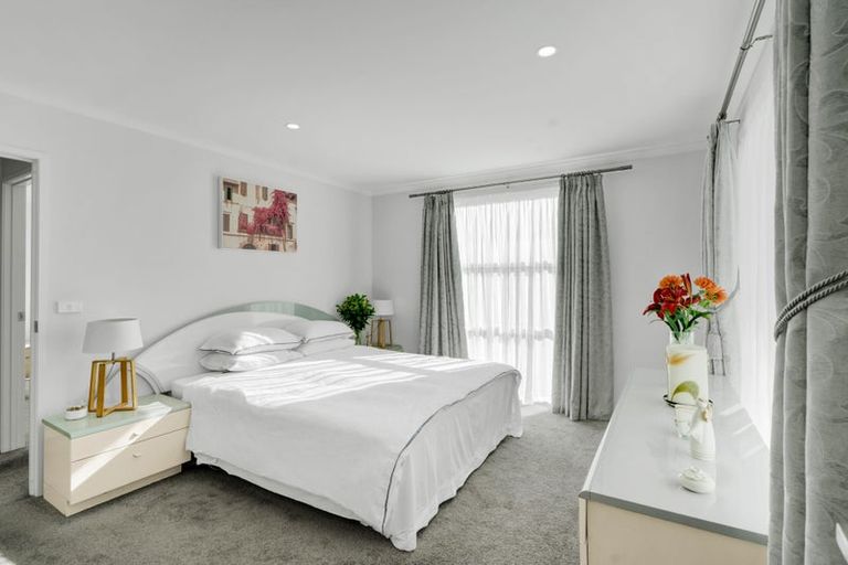 Photo of property in 44 Fernbrook Drive, Hurworth, New Plymouth, 4310