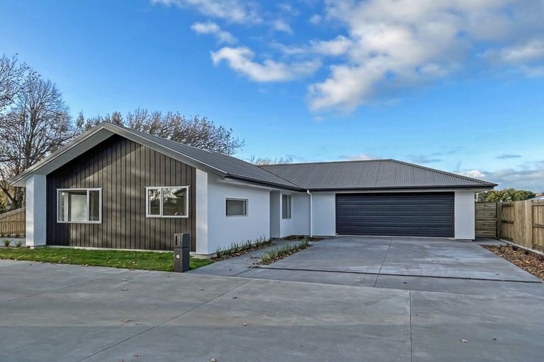 Photo of property in 658a Pioneer Highway, Highbury, Palmerston North, 4412