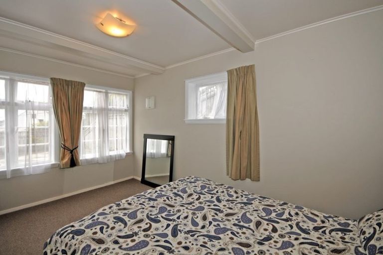 Photo of property in 12 Punjab Street, Khandallah, Wellington, 6035