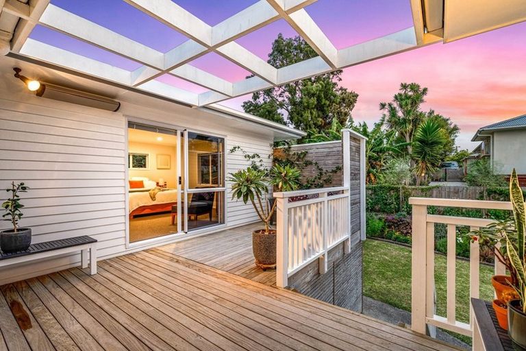 Photo of property in 7 Silver Birch Rise, Henderson, Auckland, 0612