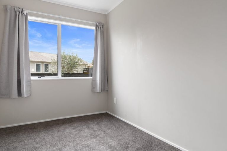 Photo of property in 16 Purcell Place, Melville, Hamilton, 3206