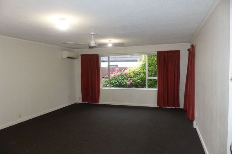 Photo of property in 3/39 Waimairi Road, Upper Riccarton, Christchurch, 8041