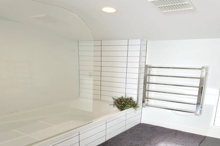 Photo of property in 10/31u Princess Terrace, Newtown, Wellington, 6021
