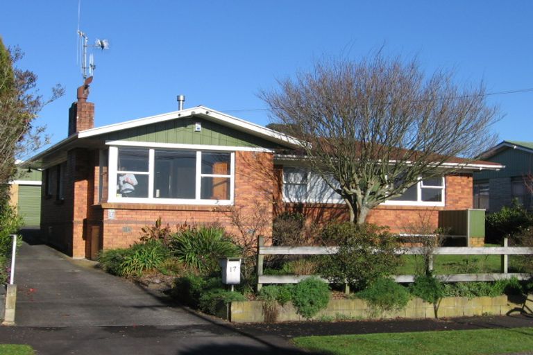 Photo of property in 17 Hamblyn Crescent, Nawton, Hamilton, 3200