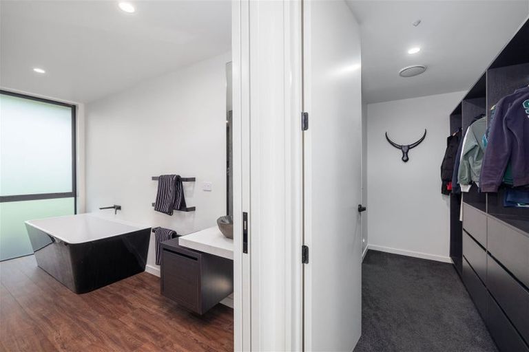 Photo of property in 22 Penberley Road, Prebbleton, 7676