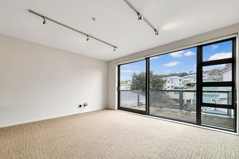 Photo of property in Masina Apartments, 305/80 Riddiford Street, Newtown, Wellington, 6021