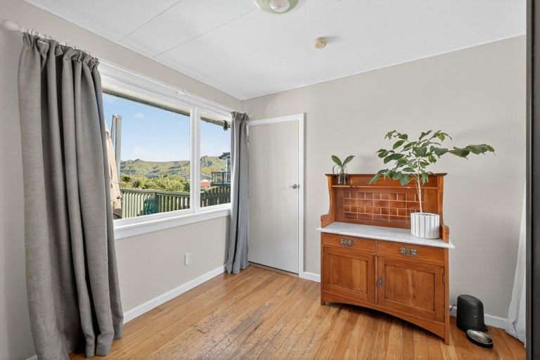 Photo of property in 47 Ranui Crescent, Diamond Harbour,  8971