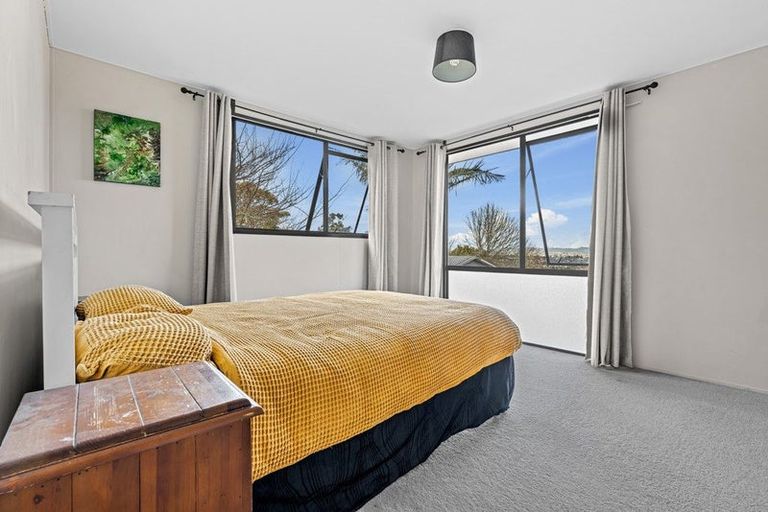 Photo of property in 1/21 Sarajevo Place, Massey, Auckland, 0614