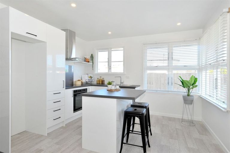 Photo of property in 16 Carew Street, Kaiapoi, 7630