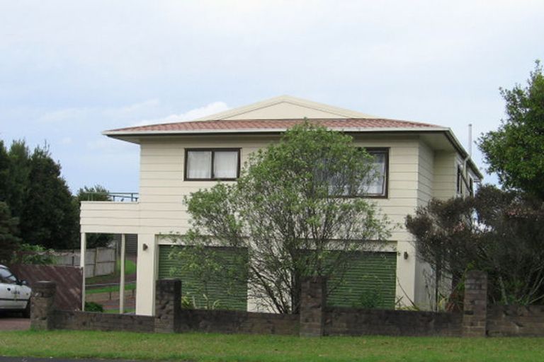 Photo of property in 23 Realm Place, Massey, Auckland, 0614