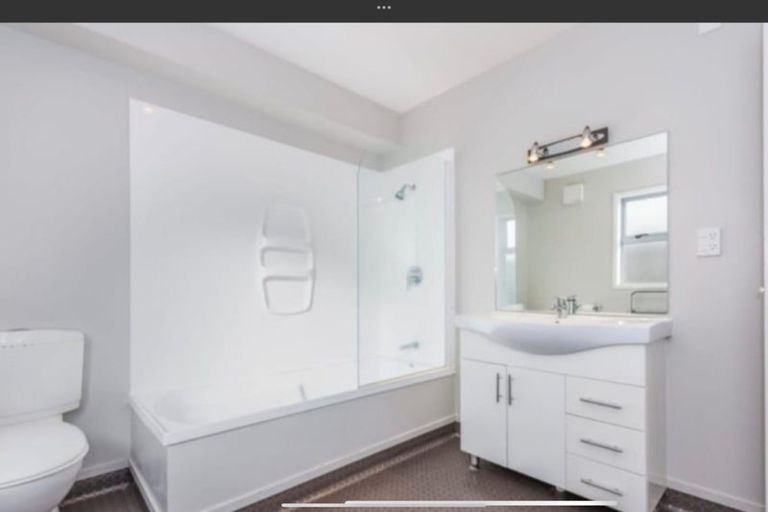 Photo of property in 5a Adelaide Street, Petone, Lower Hutt, 5012