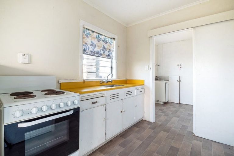 Photo of property in 518 Glenfield Road, Bayview, Auckland, 0629