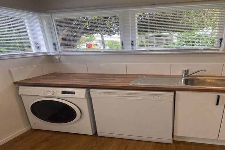 Photo of property in 23a Paratai Crescent, Woodhill, Whangarei, 0110