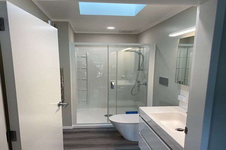 Photo of property in 12 Harland Street, Brooklyn, Wellington, 6021