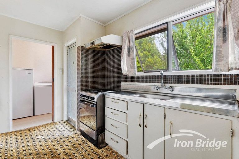 Photo of property in 19 Celeste Place, Totara Vale, Auckland, 0627