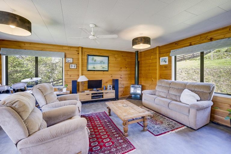 Photo of property in 863 Puketitiri Road, Puketapu, Napier, 4182