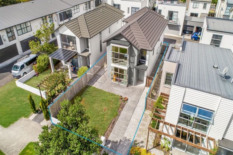 Photo of property in 49 Phar Lap Crescent, Takanini, 2112