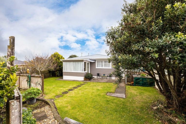Photo of property in 123 Ngamotu Road, Spotswood, New Plymouth, 4310
