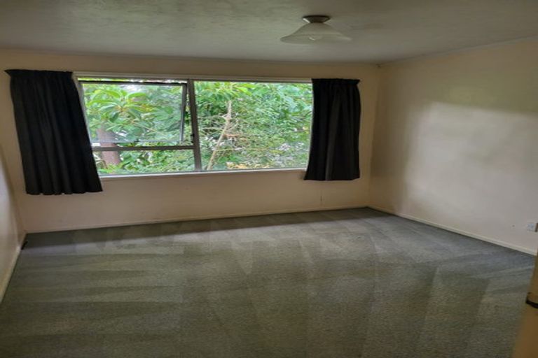 Photo of property in 7 Celeste Place, Totara Vale, Auckland, 0627