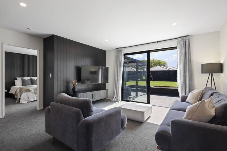 Photo of property in 19 Croydon Street, Woodend, 7610