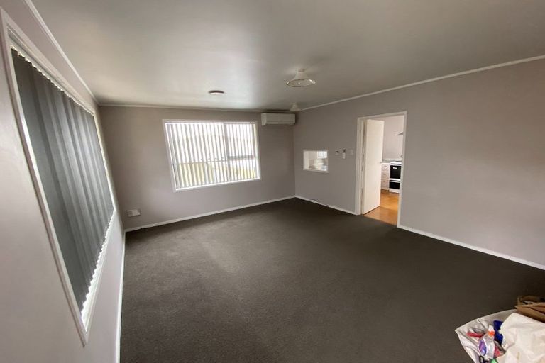 Photo of property in 191 Don Buck Road, Massey, Auckland, 0614