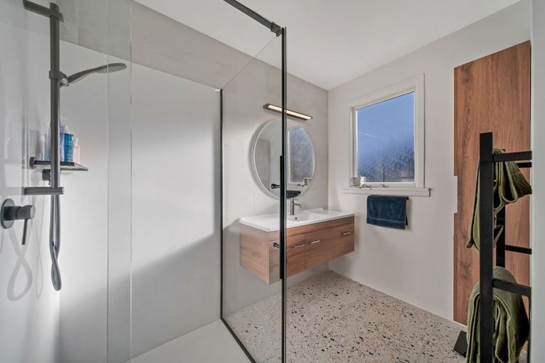 Photo of property in 5 Cornwall Road, Lyttelton, 8082