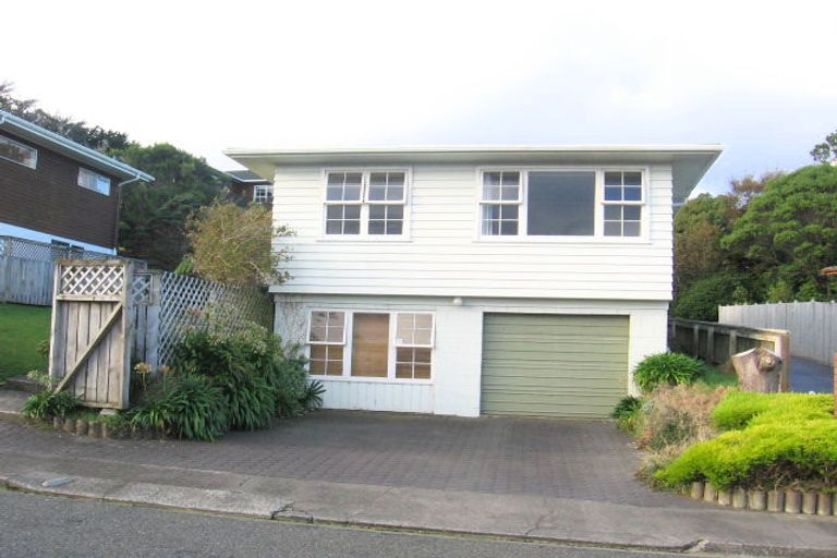 Photo of property in 13 Ceres Crescent, Johnsonville, Wellington, 6037