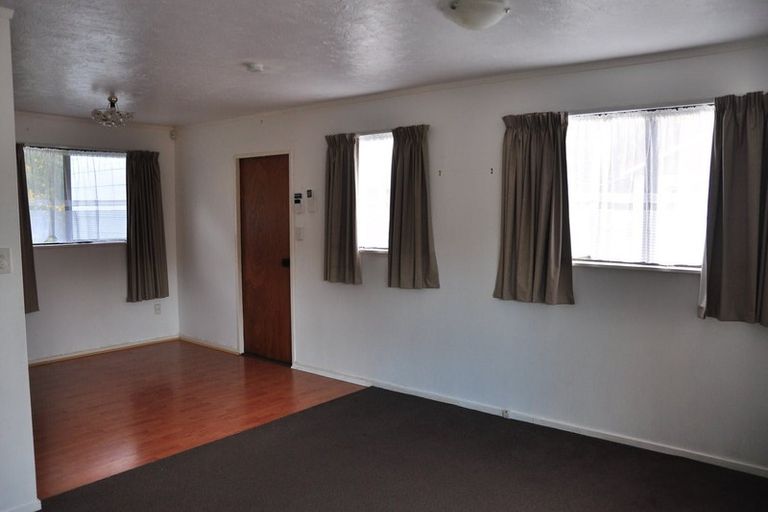 Photo of property in 67f2 Cortina Avenue, Johnsonville, Wellington, 6037