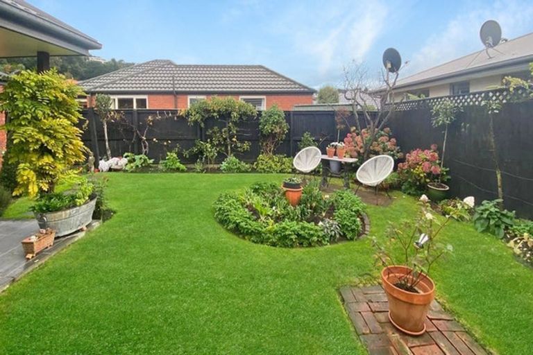 Photo of property in 10 Oakview Lane, Cashmere, Christchurch, 8022