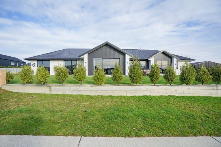 Photo of property in 6 Chatham Rise, Seaward Bush, Invercargill, 9812
