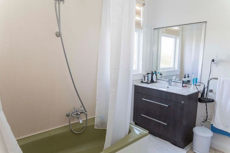 Photo of property in 2a King Street, Dannevirke, 4930